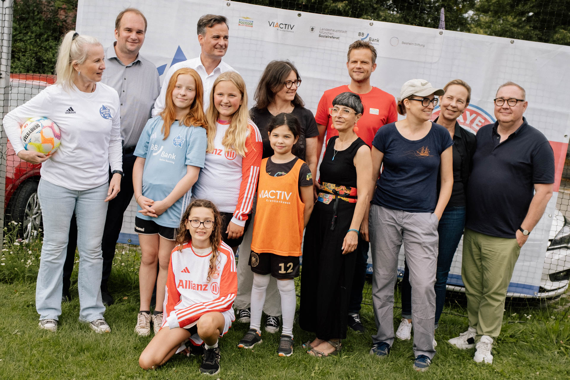 a photograph by Sandra Steh.