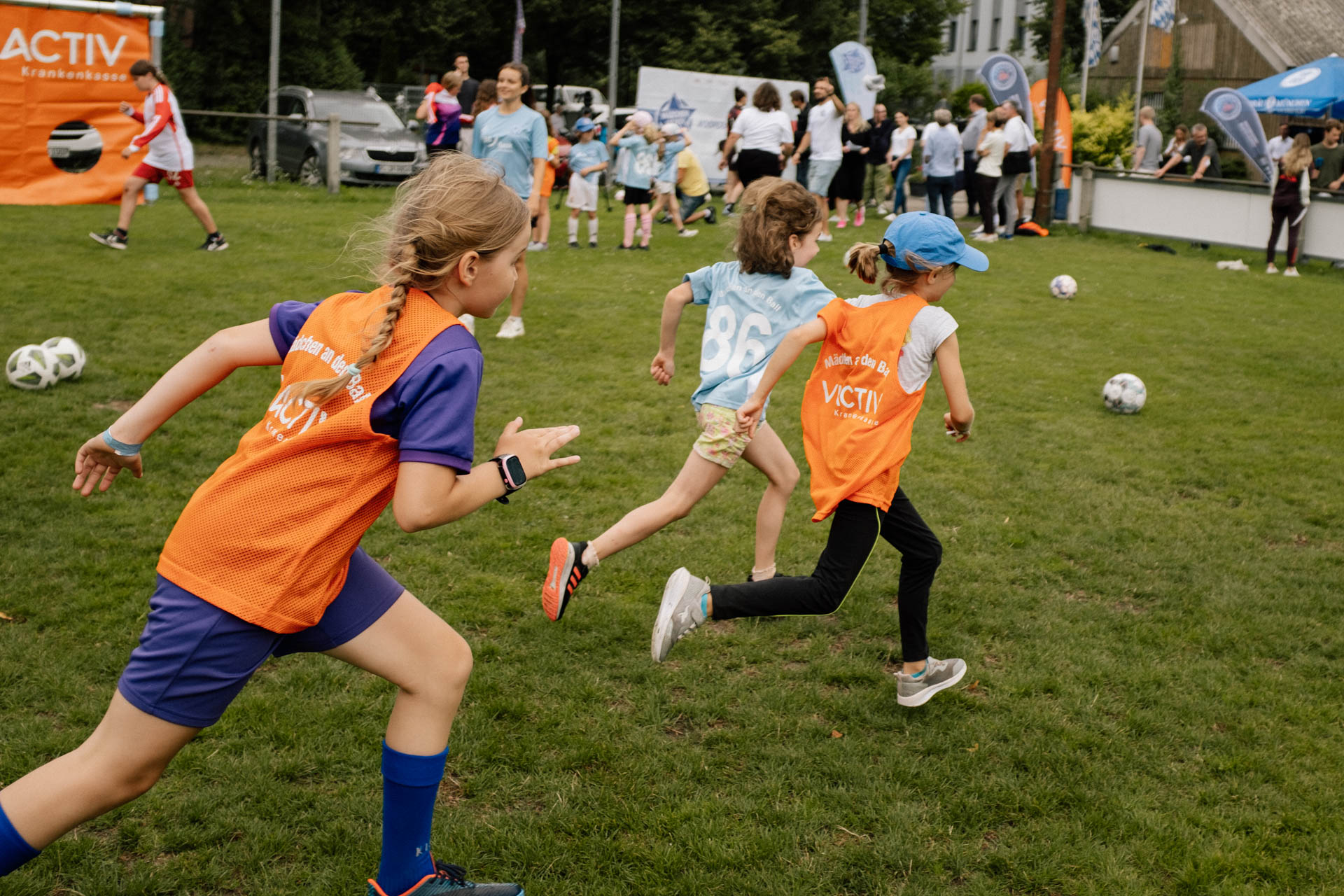 a photograph by Sandra Steh.